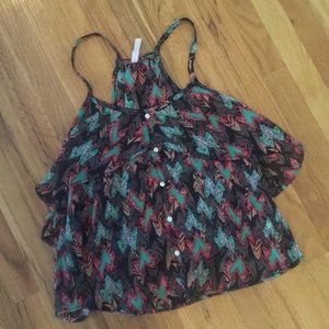 Patterned layered tank